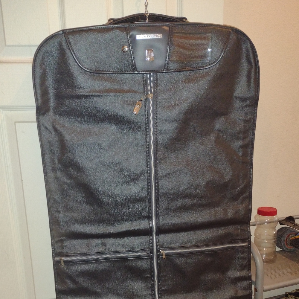 Samsonite wardrobe/garmet suitcase